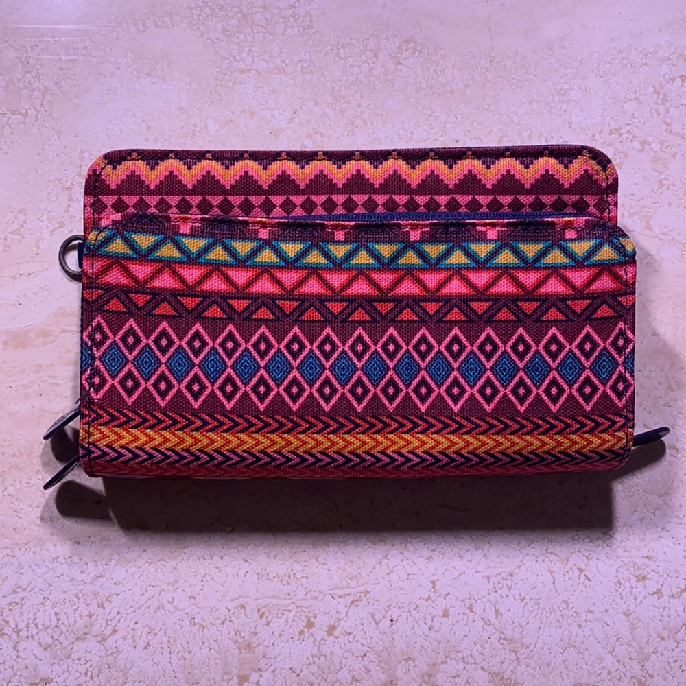 Thirty-one wallet never been used